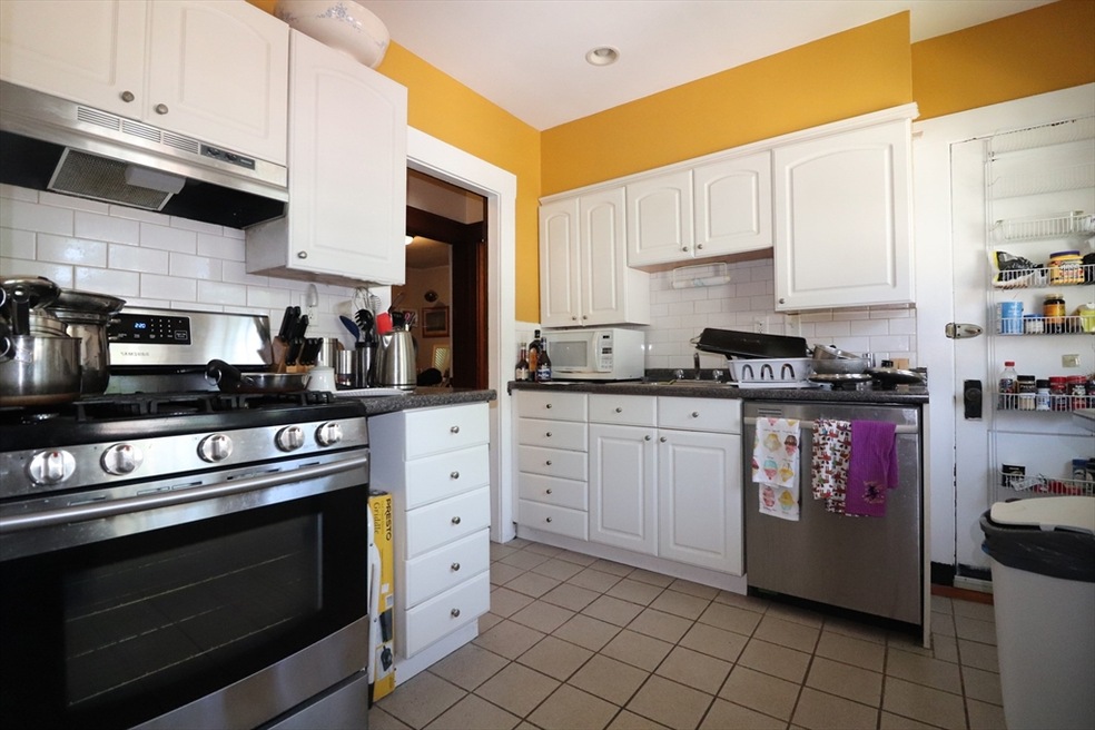 37 Brington Rd unit 2, Brookline, MA 02445 - photo 1