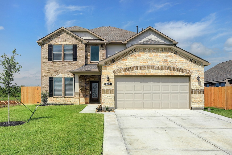 441 Lake Line Dr, Alvin, TX 77511 - photo 1
