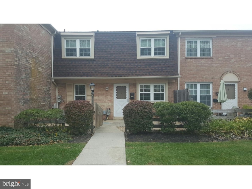 231 Arbour Ct, North Wales, PA 19454 - photo 1