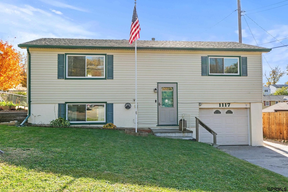 1117 9th Ave, Plattsmouth, NE 68048 - photo 1