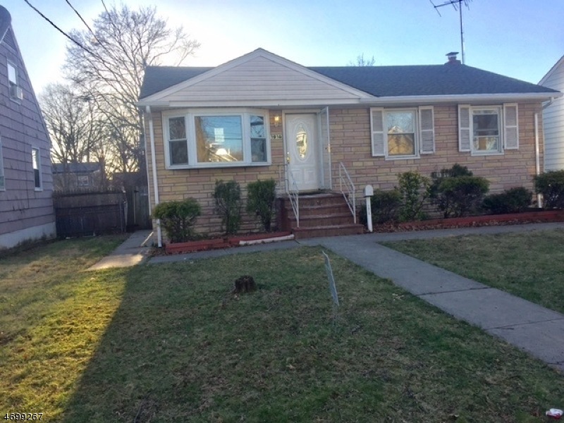 1816 Rutherford St, Rahway, NJ 07065 - photo 1