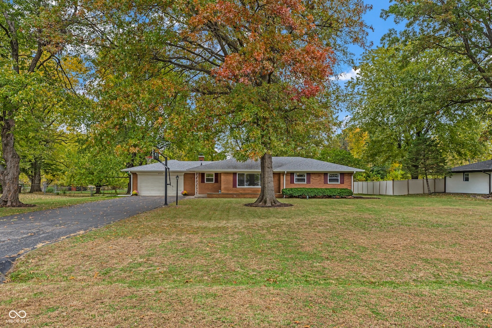 4904 E 70th St, Indianapolis, IN 46220 - photo 1