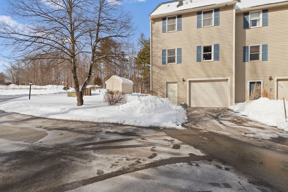 13 Fords Landing Dr, Dover, NH 03820 - photo 1