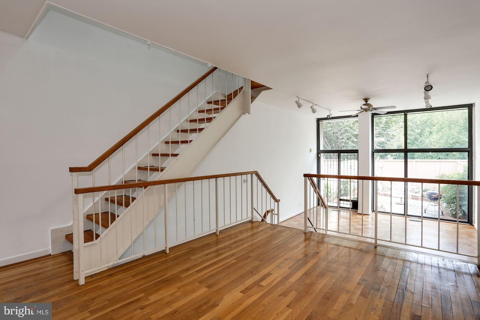 303 N St SW unit 81, Washington, DC 20024 - photo 1