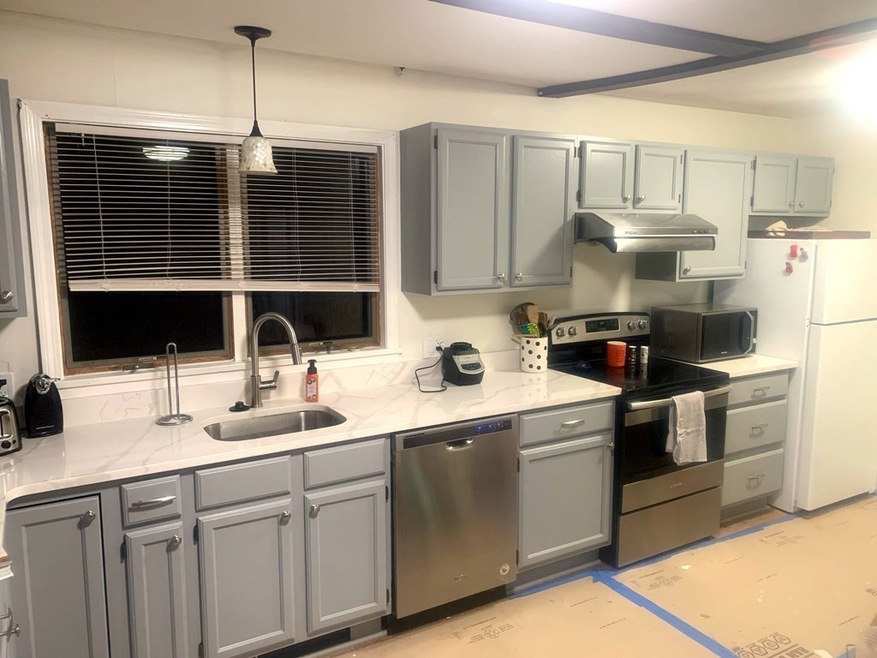 11 Hillcrest Ave unit 1, Beverly, MA 01915 - photo 1