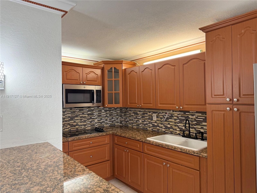 1850 W 56th St unit 2404, Hialeah, FL 33012 - photo 1