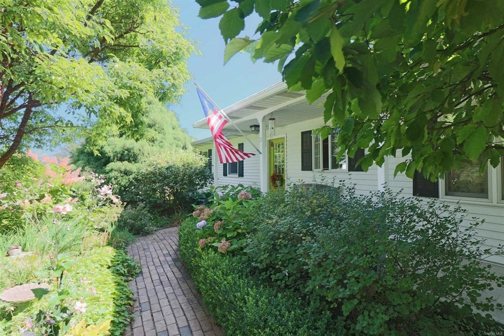 17 Calvin Ln, Newburgh, NY 12550 - photo 1