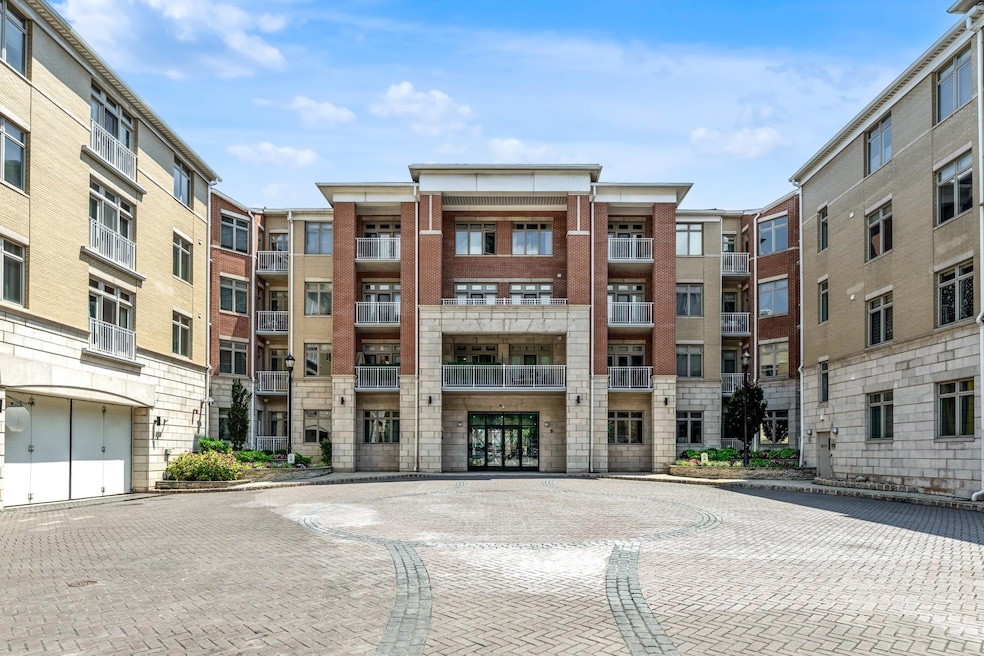 The Views at Hudson Pointe unit 433, North Bergen, NJ 07047 - photo 1