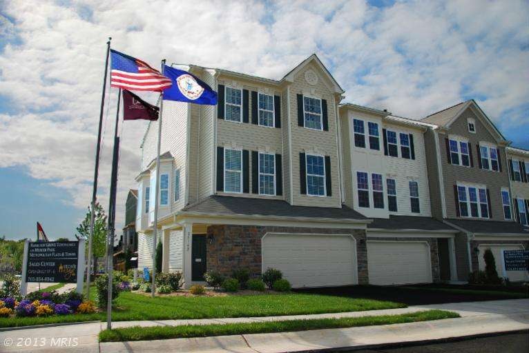 25107 Sweet Myrtle Square, Aldie, VA 20105 - photo 1