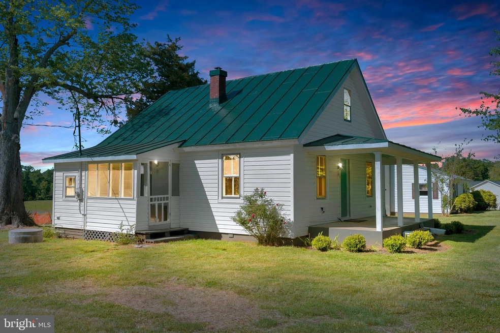 27515 Strawberry Hill Rd, Rhoadesville, VA 22542 - photo 1