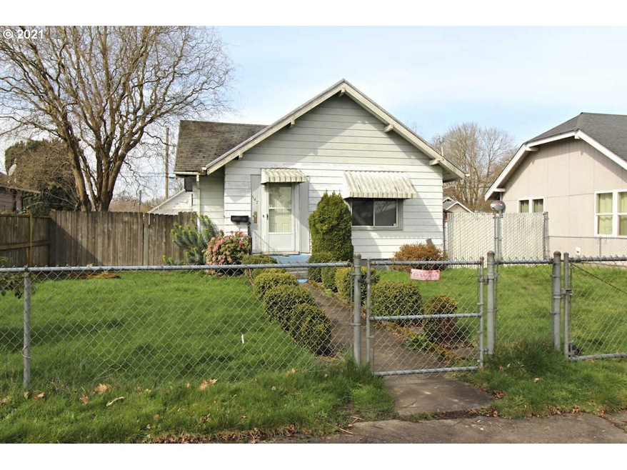 547 Oregon Way, Longview, WA 98632 - photo 1