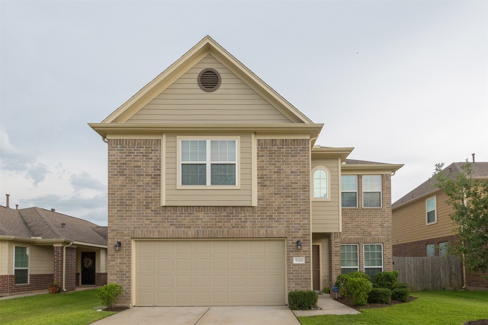 5210 Rio Dr, Baytown, TX 77521 - photo 1