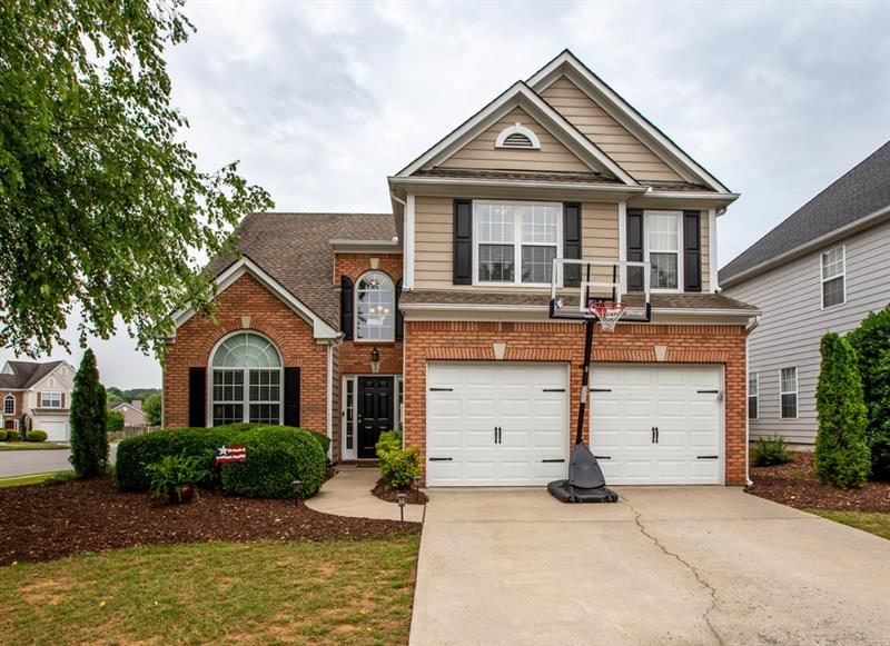 Welcome Home!  Great corner lot, adjacent to a cul