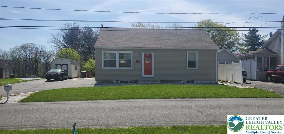 3396 W Columbia St, Whitehall, PA 18052 - photo 1