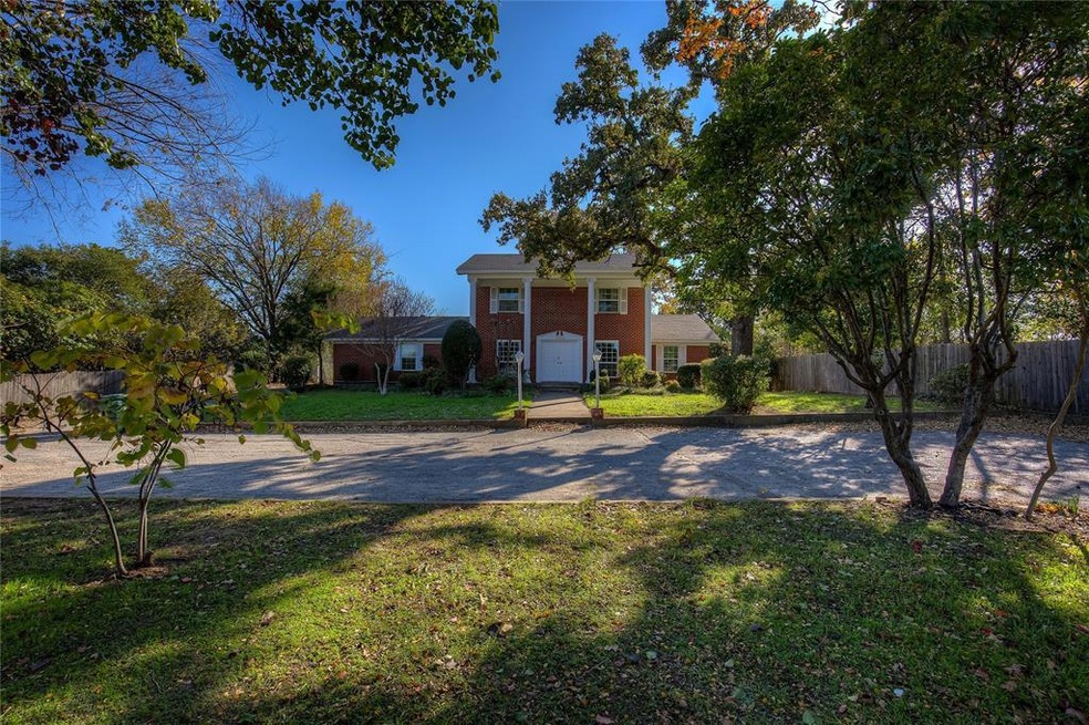 2424 Cheek Sparger Rd, Bedford, TX 76021 - photo 1