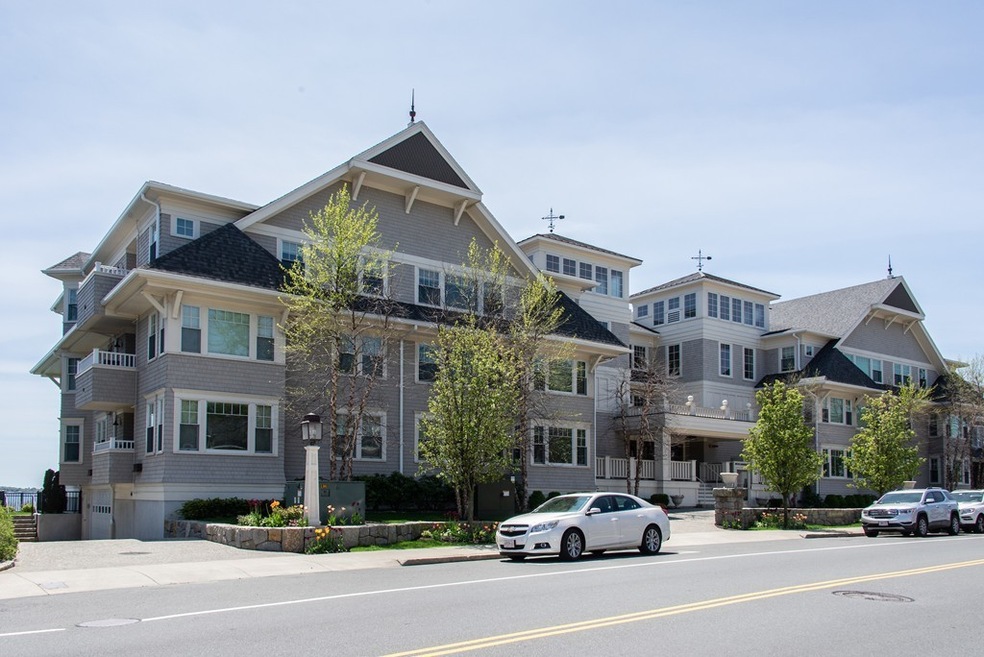 245 Humphrey St unit 305, Swampscott, MA 01907 - photo 1