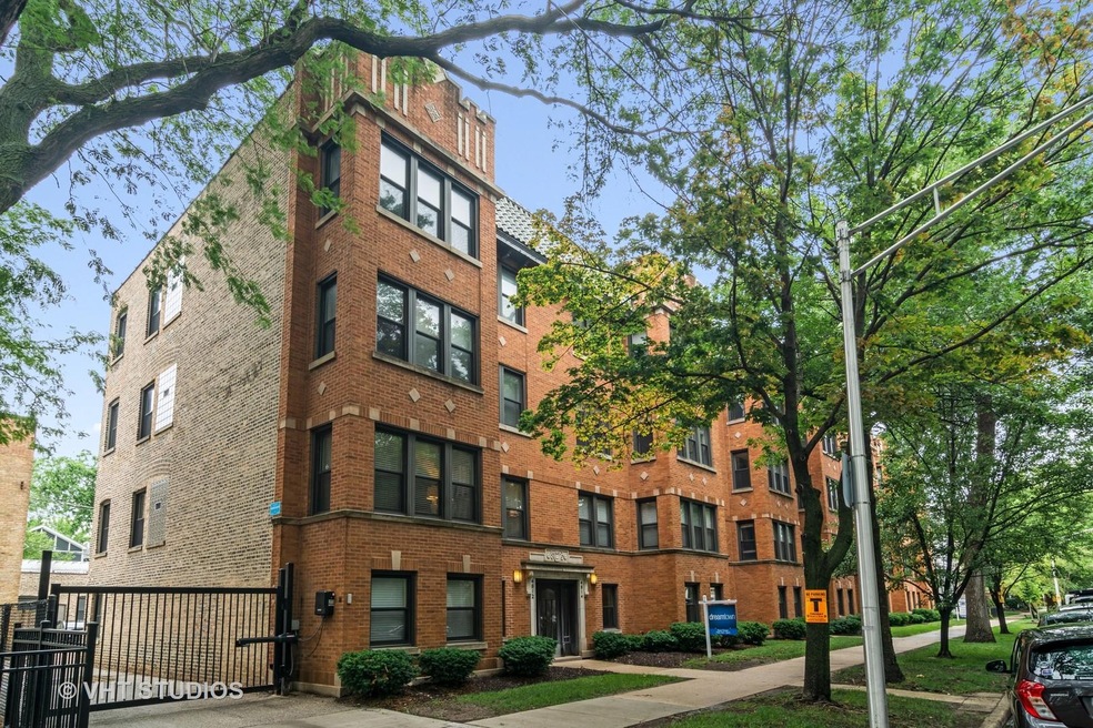 4812 N Hoyne Ave unit 2, Chicago, IL 60625 - photo 1