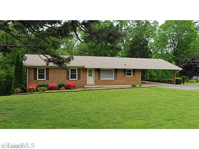 842 Mocksville Hwy, Statesville, NC 28625 - photo 1