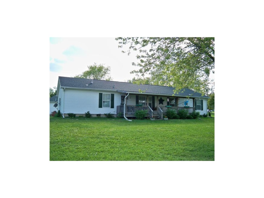 Like new 3 bedroom 2 bath ranch w/ double lot.