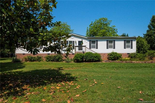 724 Monterey Dr, Iron Station, NC 28080 - photo 1