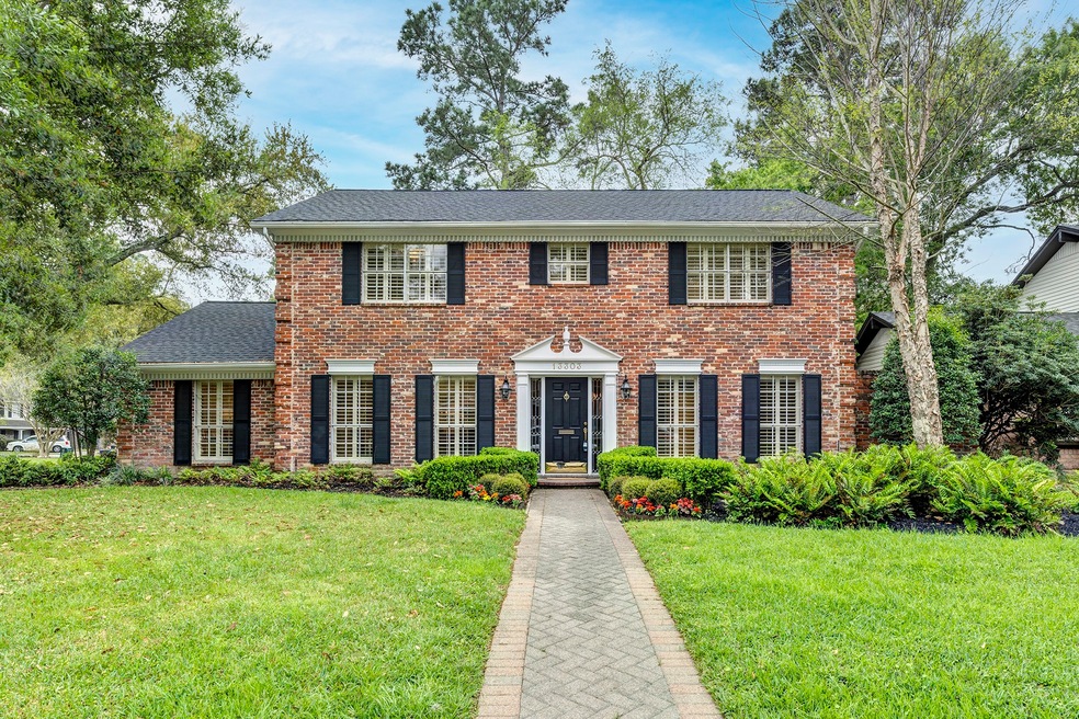 13303 Havershire Ln, Houston, TX 77079 - photo 1