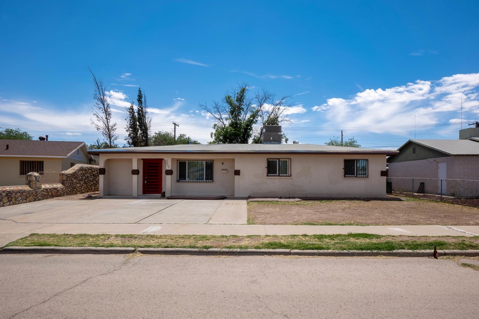 7664 Elliott Dr, El Paso, TX 79915 - photo 1