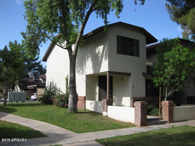 Stacy M front view