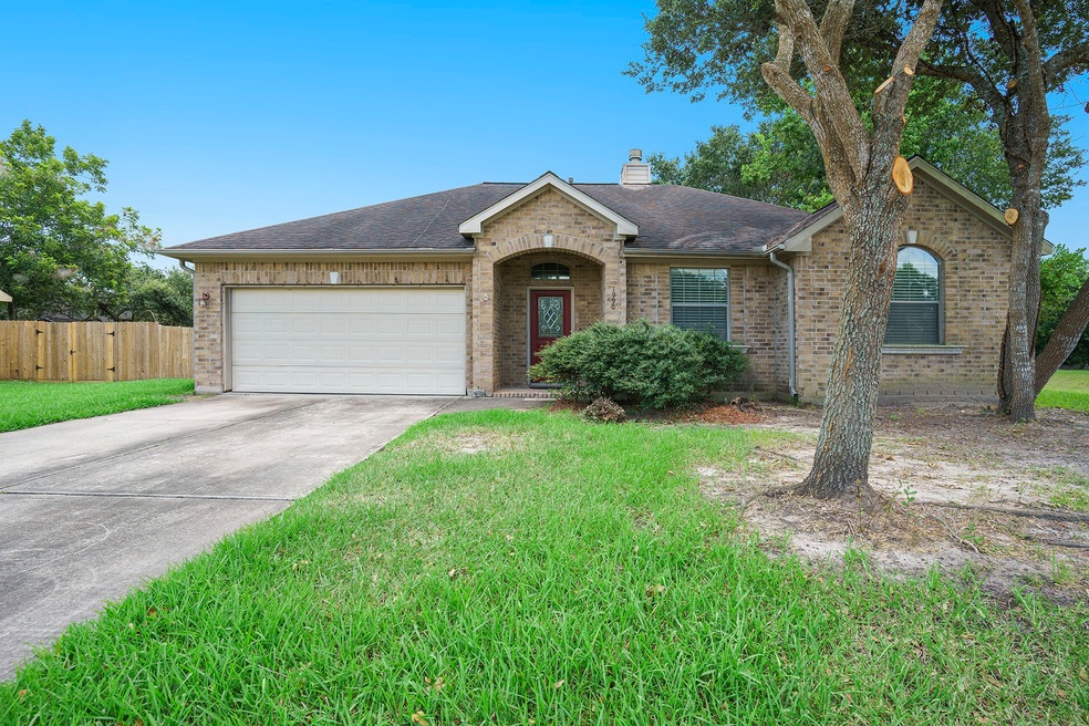 1990 Brentwood Dr, Alvin, TX 77511 - photo 1