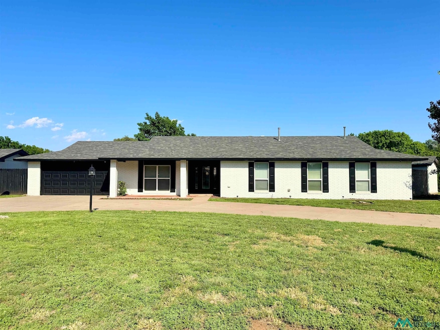 1901 Fairway Terrace, Clovis, NM 88101 - photo 1