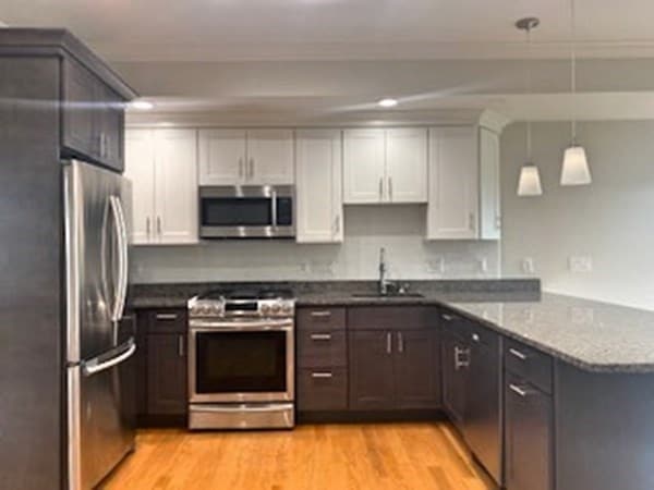 208 I St unit 3, Boston, MA 02127 - photo 1