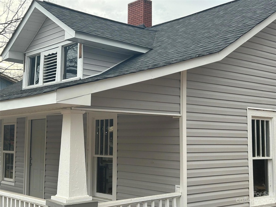 1126 Caldwell St, Statesville, NC 28677 - photo 1