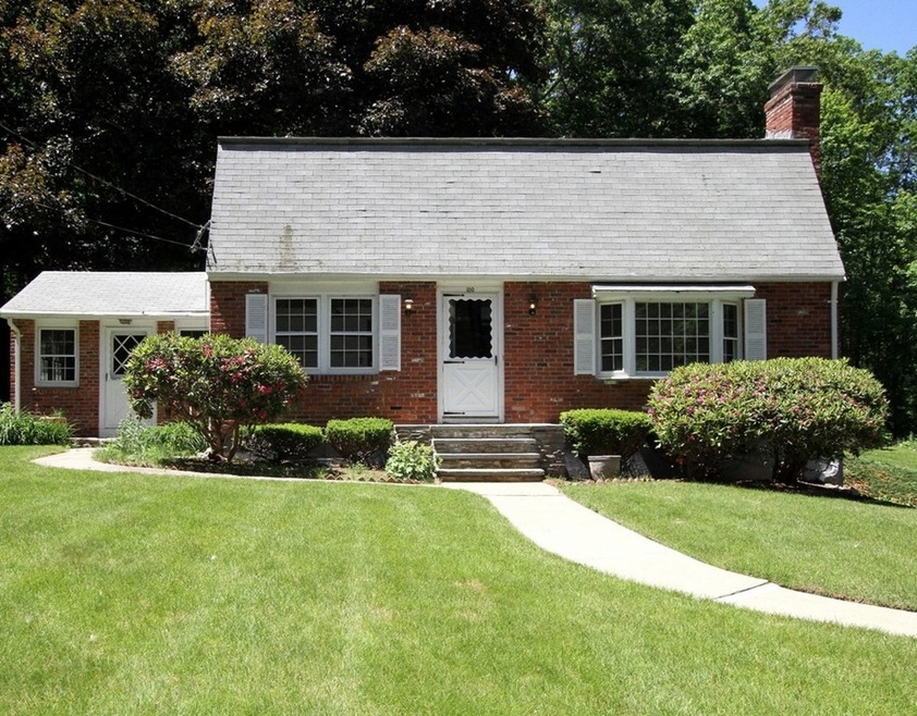 100 Ridge Rd, Upton, MA 01568 - photo 1