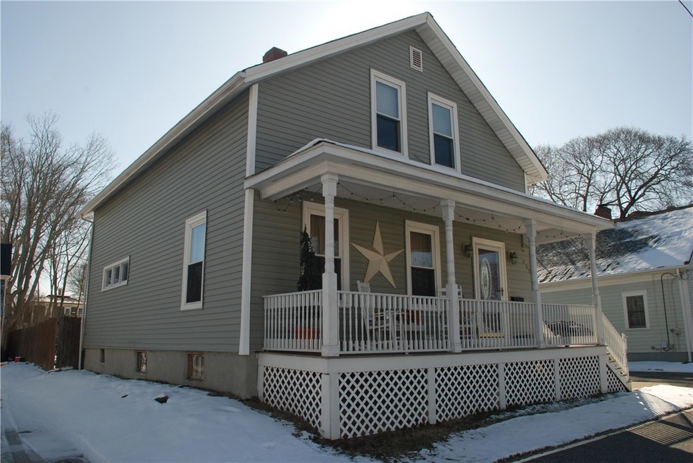 732 Main St, Warren, RI 02885 - photo 1
