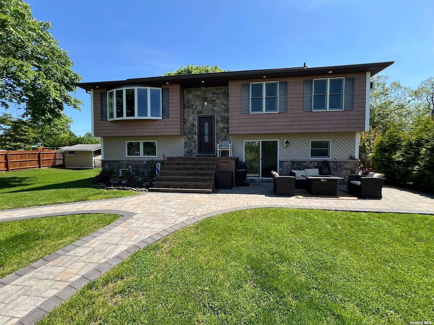 Sold $710,000 • Co-Listing Agent