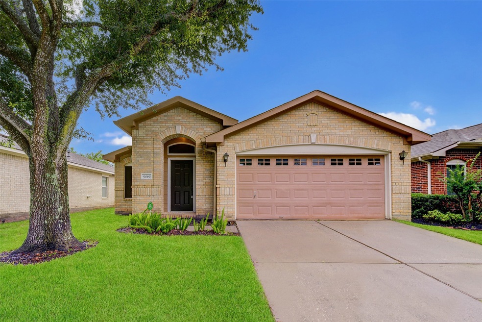 9019 Canton Park Ln, Houston, TX 77095 - photo 1