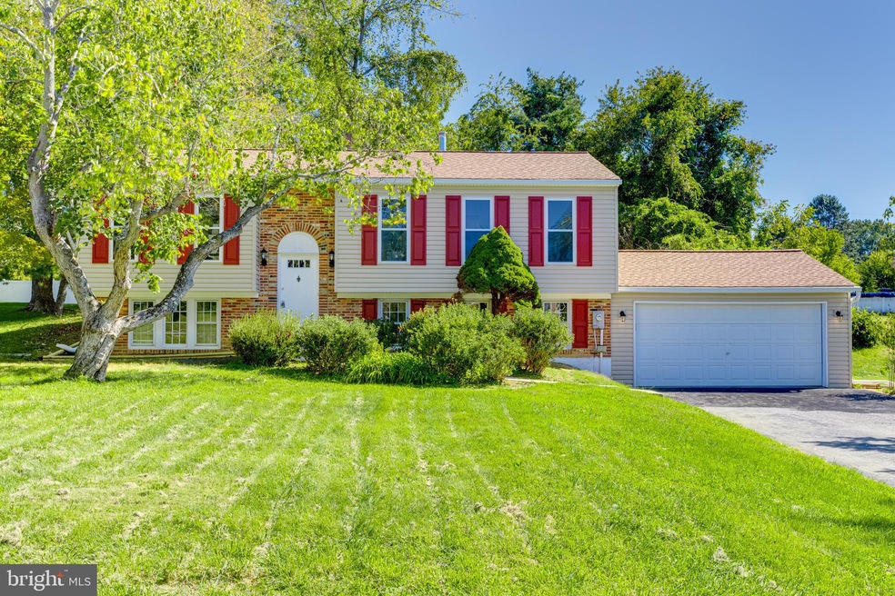 5585 Linton Rd, Sykesville, MD 21784 - photo 1