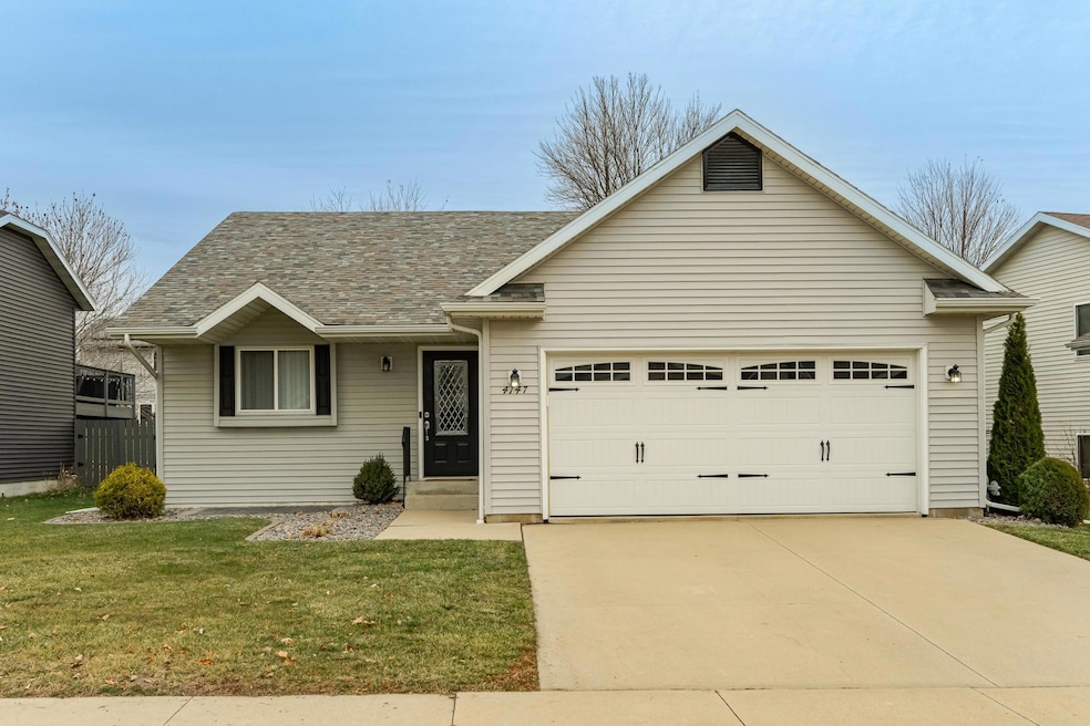 4147 Peregrine Ln SE, Rochester, MN 55904 - photo 1