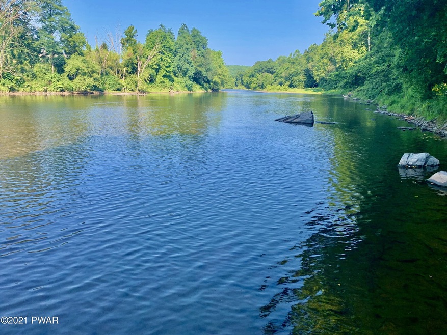 16 Settlers Village, Hawley, PA 18428 - photo 1