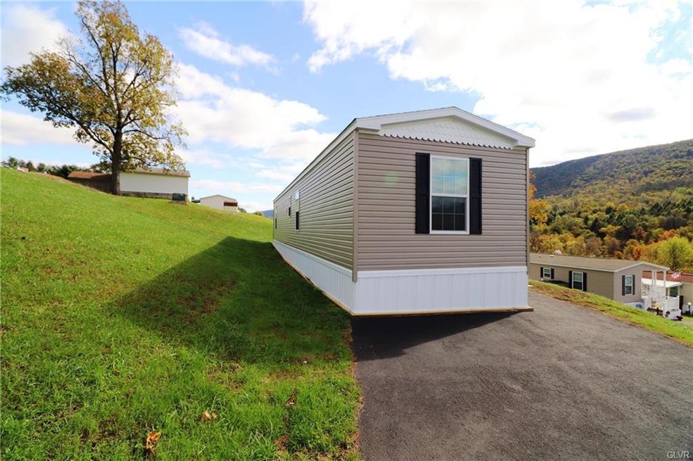 36 Hillside Place unit 36, Kunkletown, PA 18058 - photo 1