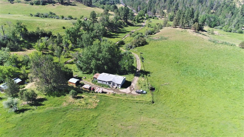 31275 Dixie Creek Rd, Prairie City, OR 97869 - photo 1