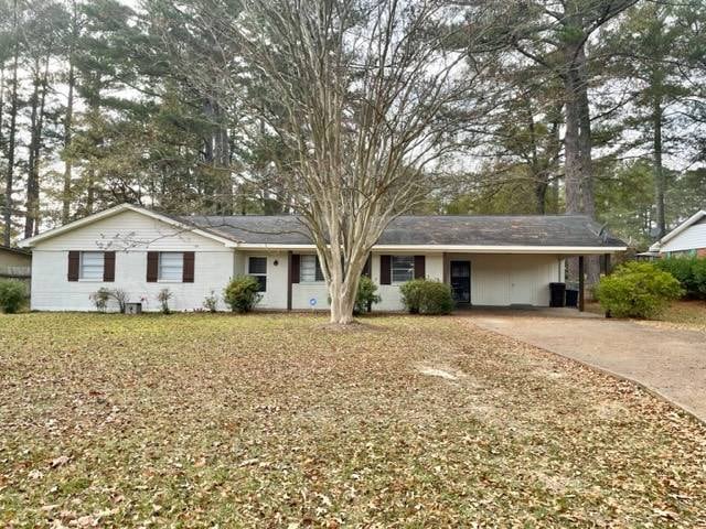 227 Veterans Memorial Dr, Kosciusko, MS 39090 - photo 1