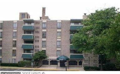 Lafayette Park unit 302, Falls Church, VA 22041 - photo 1
