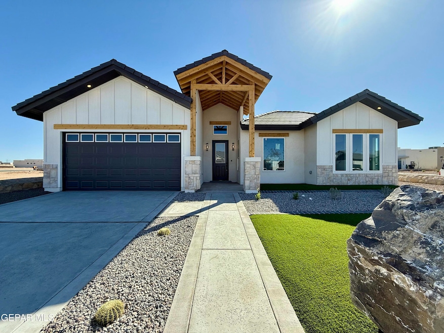 For Sale $579,950 • Co-Listing Agent