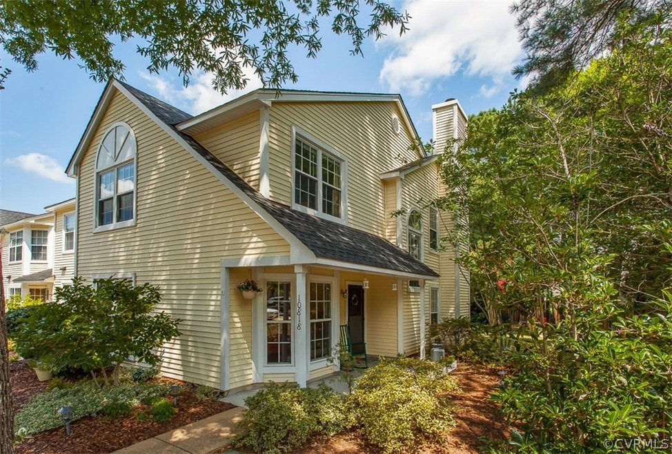 Gorgeous end unit front view