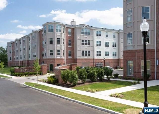 498 van Bussum Ave unit 209C, Saddle Brook, NJ 07663 - photo 1