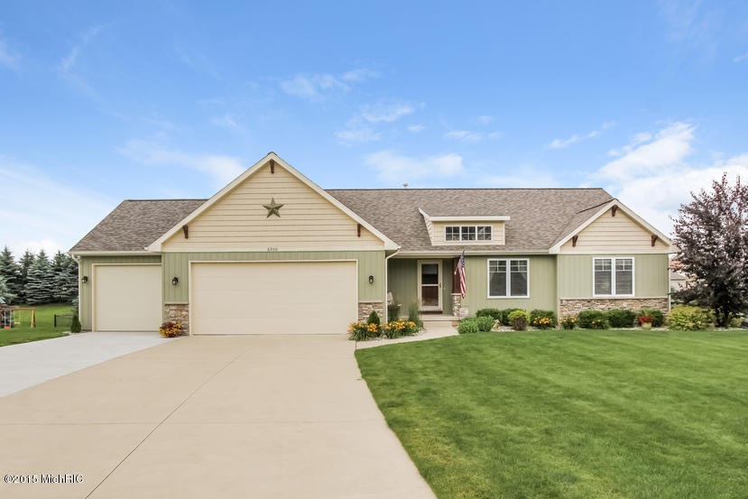 001-Front_View-1843631-small