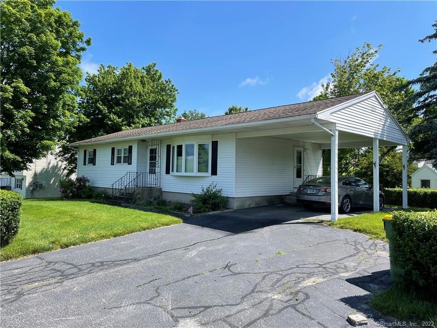 6 Hillsdale Ave, Waterbury, CT 06704 - photo 1