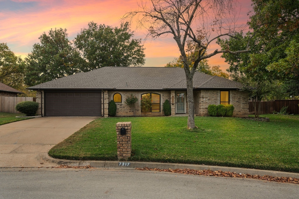 7317 Hialeah Cir N, North Richland Hills, TX 76182 - photo 1
