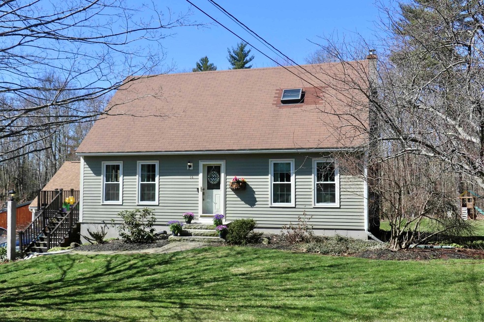 14 Weaver Place, Weare, NH 03281 - photo 1