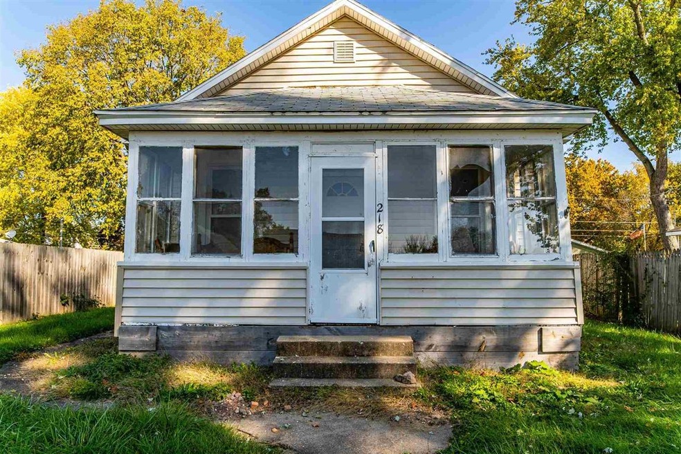 218 Willard Ave, Lincoln, IL 62656 - photo 1